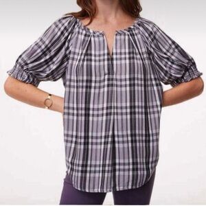 Loft Plaid Black And Gray Short Sleeves Top
